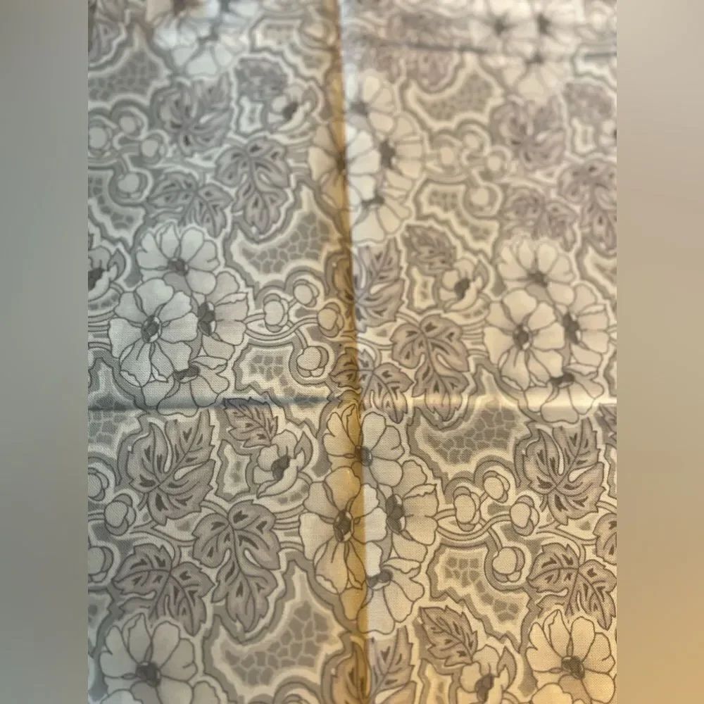 NEW Gray Floral Fat Quarter 18” x 21”